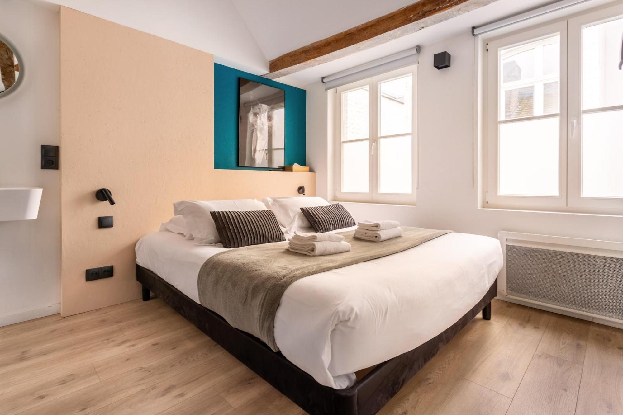 Au Chat Qui Dort Lille - Magasin Ngoại thất bức ảnh